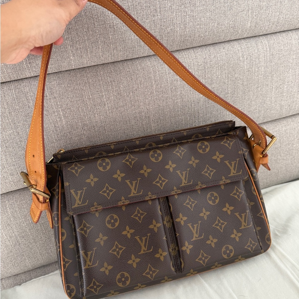 Louis Vuitton Viva Cite GM Monogram Shoulder Bag - Picture 7 of 12
